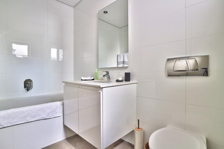 2 Bedroom Property for Sale in Gardens Western Cape